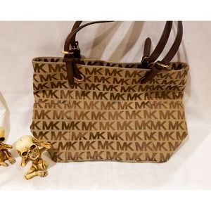 Michael Kors Signature Bag